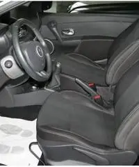 RENAULT Clio 1.2 3P NAVI NEOPATENTATI GARANZIA 12M RENAULT Clio 1.2 3P NAVI NEOPATENTATI GARANZIA 12M