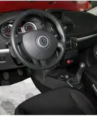 RENAULT Clio 1.2 3P NAVI NEOPATENTATI GARANZIA 12M RENAULT Clio 1.2 3P NAVI NEOPATENTATI GARANZIA 12M