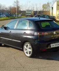 SEAT Ibiza 1.2 12V 70CV 5p. con GPL