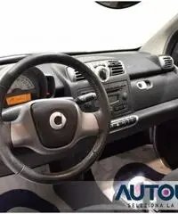 SMART ForTwo 1000 COUPE' PASSION AUTOM TETTO SOLO 84.000 KM SMART ForTwo 1000 COUPE' PASSION AUTOM TETTO SOLO 84.000 KM