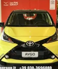 TOYOTA Aygo 1.0 VVT-i 69 CV 5 porte MT x-cite - OMAGGIO NAVI TOYOTA Aygo 1.0 VVT-i 69 CV 5 porte MT x-cite - OMAGGIO NAVI