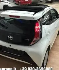 TOYOTA Aygo 1.0 VVT-i 69 CV 5porte. x-wave MY15 euro6 TOYOTA Aygo 1.0 VVT-i 69 CV 5porte. x-wave MY15 euro6