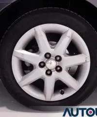 TOYOTA Prius 1.5I HYBRID AUT NEOPATENT NAVI SENS CRUISE TELECAM