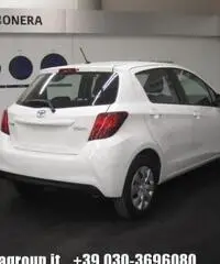 TOYOTA Yaris 1.0 5 porte Cool MY16 TOYOTA Yaris 1.0 5 porte Cool MY16