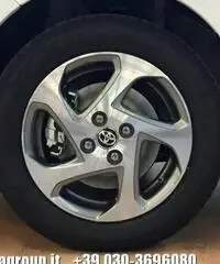 TOYOTA Yaris 1.5 Hybrid 5 porte Active TSS TOYOTA Yaris 1.5 Hybrid 5 porte Active TSS