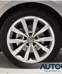 VOLKSWAGEN Golf 1.6 TDI DSG 5 PORTE HIGHLINE AUT SENS 42.000 KM