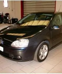 VOLKSWAGEN Golf 1.9 TDI DSG GARANZIA 24 MESI.