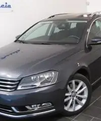 Volkswagen Passat Variant 2.0 TDI DSG High. Bm.tech.-TETTO-NAVIGATORE-FULL Volkswagen Passat Variant 2.0 TDI DSG High. Bm.tech.-TETTO-NAVIGATORE-FULL