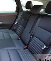 VOLVO V50 1.6 KINETIC VOLVO V50 1.6 KINETIC