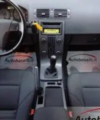 VOLVO V50 1.6 KINETIC VOLVO V50 1.6 KINETIC
