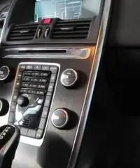 Volvo Xc60 D3 Geartronic - NAVIGATORE+BROWSER+BLUETOOTH+SENS.PARCH+CRUISE FULL Volvo Xc60 D3 Geartronic - NAVIGATORE+BROWSER+BLUETOOTH+SENS.PARCH+CRUISE FULL