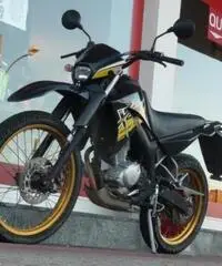 YAMAHA XT 125 R