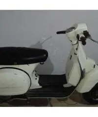Vendesi vespa  150 del 2009 ottimo stato  causa inutilizzo Vendesi vespa  150 del 2009 ottimo stato  causa inutilizzo