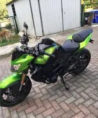 KAWASAKI Z 750R KAWASAKI Z 750R