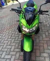KAWASAKI Z 750R KAWASAKI Z 750R