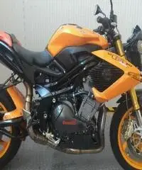 BENELLI TNT 898S -  www.actionbike.it