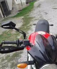 DUCATI Monster 620 . DUCATI Monster 620 .