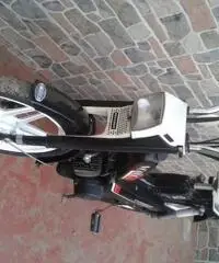 Motorino d'epoca Peugeot Elettronic Motorino d'epoca Peugeot Elettronic
