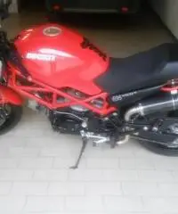 bella ducati monster695 bella ducati monster695