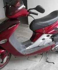 Scooter Fire Fox F15 rosso metallizzato