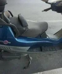 Regalo scooter Piaggio Hexagon 125 non funzionante Regalo scooter Piaggio Hexagon 125 non funzionante