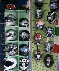 CASCO MDS IN POLICARBONATO NUOVO IN OFFERTA CASCO MDS IN POLICARBONATO NUOVO IN OFFERTA