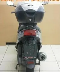 KYMCO Agility 200 € 3  seminuovo km 5600 del 2015