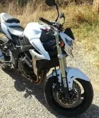 SUZUKI GSR tipo veicolo Naked cc 749 SUZUKI GSR tipo veicolo Naked cc 749