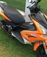 Vendo scooter 50 cc. Vendo scooter 50 cc.