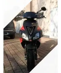 Aprilia SR 50 - 2011 Aprilia SR 50 - 2011