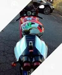 Aprilia RSV R 1000 - 2002 Aprilia RSV R 1000 - 2002