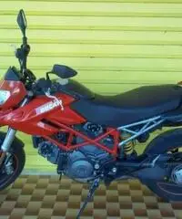 DUCATI Hypermotard 796 2011