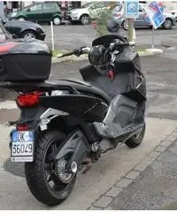 GILERA GP 800 Mag.2oo9 Euro3 Accessoriato €. 2.900
