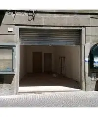 Viterbo Centro ZTL, Negozio 30mq ad.ze Piazza delle Erbe
