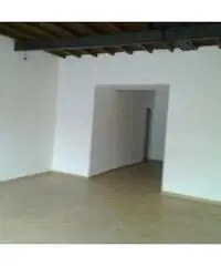 Viterbo Centro, Negozio 64mq angolo Piazza della Rocca Viterbo Centro, Negozio 64mq angolo Piazza della Rocca