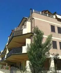 Appartamento a Roma Appartamento a Roma