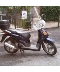 Honda SH 150 Blu appena revisionato