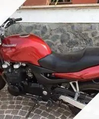 Kawasaki ZR7