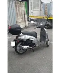 Kymco People 150 anno 2005