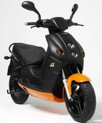 Motociclo Elettrico e-max 120L