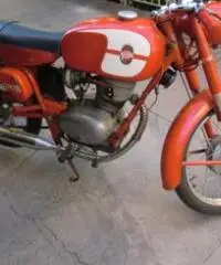 MOTO D'EPOCA GILERA 124 GIUBILEO ORIGINALE MOTO D'EPOCA GILERA 124 GIUBILEO ORIGINALE