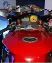 MV Agusta F4 750 Serie Oro Limited Edition, Pari al nuovo