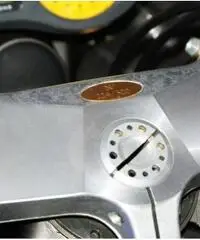 MV Agusta F4 750 Serie Oro Limited Edition, Pari al nuovo