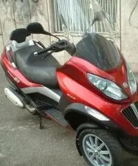 Piaggio MP 3 300 IE Piaggio MP 3 300 IE