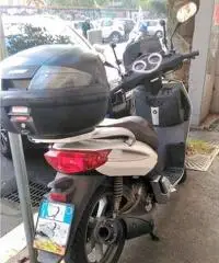 Scooter 150 con motore honda SH