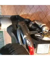 Scooter Peugeot Lxr 200i Scooter Peugeot Lxr 200i