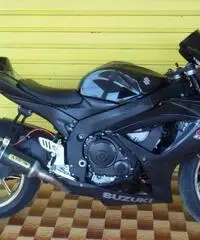 SUZUKI GSX R 750 2008