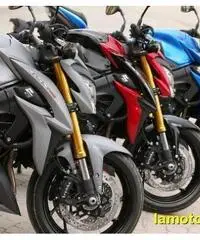 SUZUKI GSX S 1000 .
