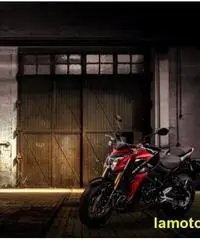SUZUKI GSX S 1000 .