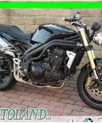 TRIUMPH Speed Triple 1050 Gommata TRIUMPH Speed Triple 1050 Gommata